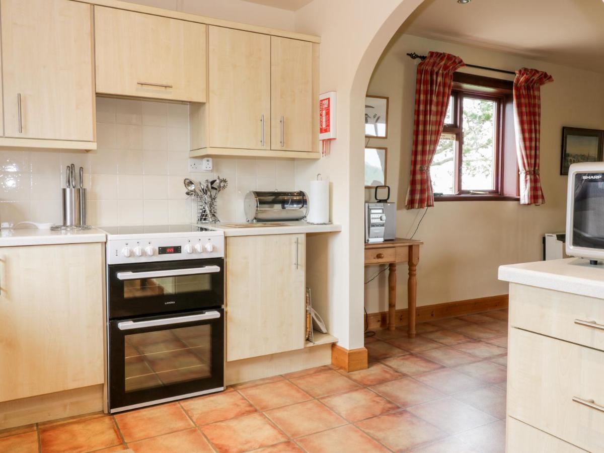 Courtyard Cottage دَنز المظهر الخارجي الصورة
